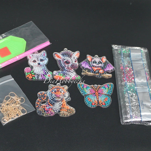 Diamond Painting Anhänger Pummelhummel