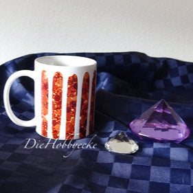 DieHobbyecke Tasse mit braunen glitzer Stäben
