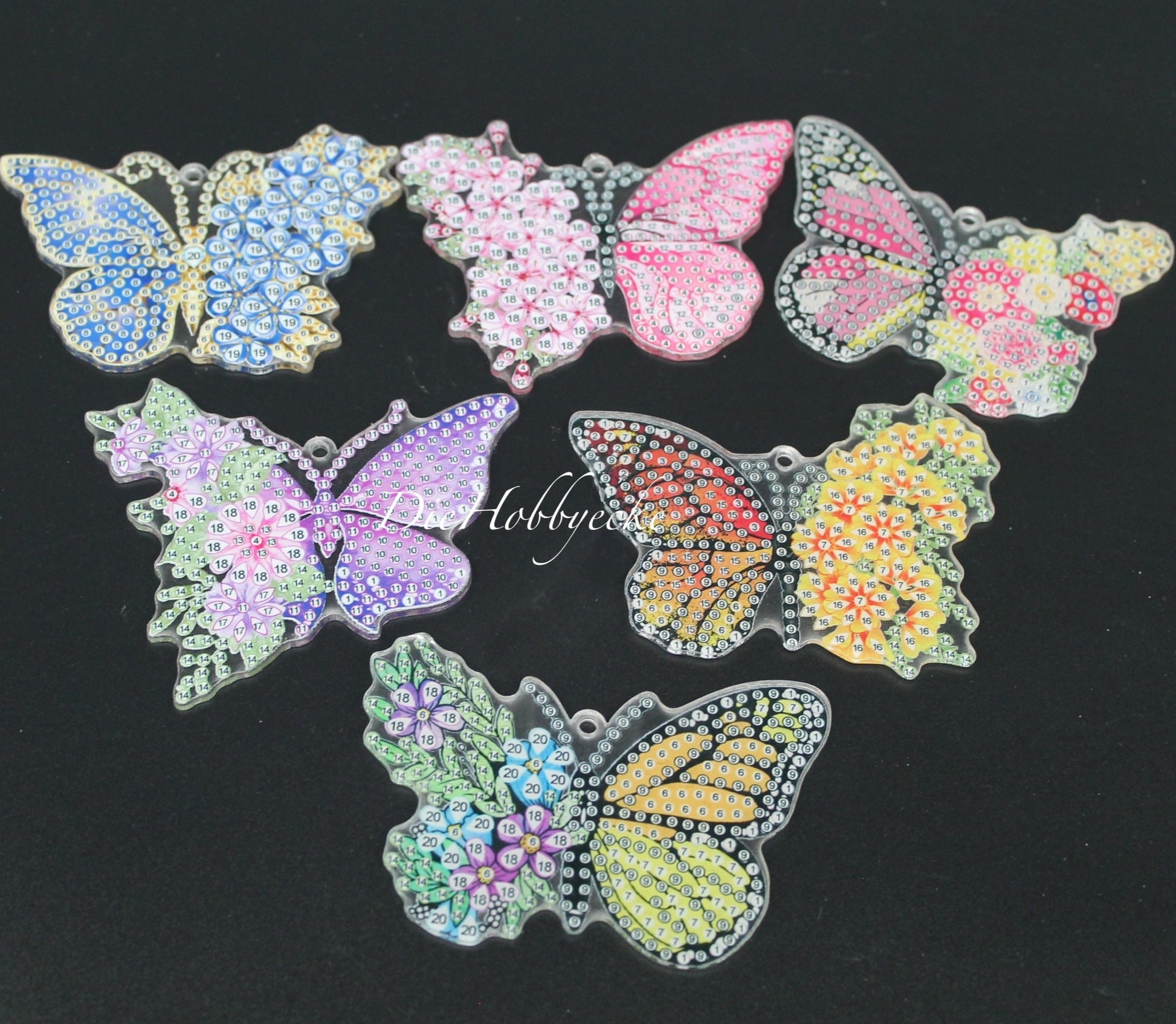 Diamond Painting Anhänger Blumenschmetterlinge