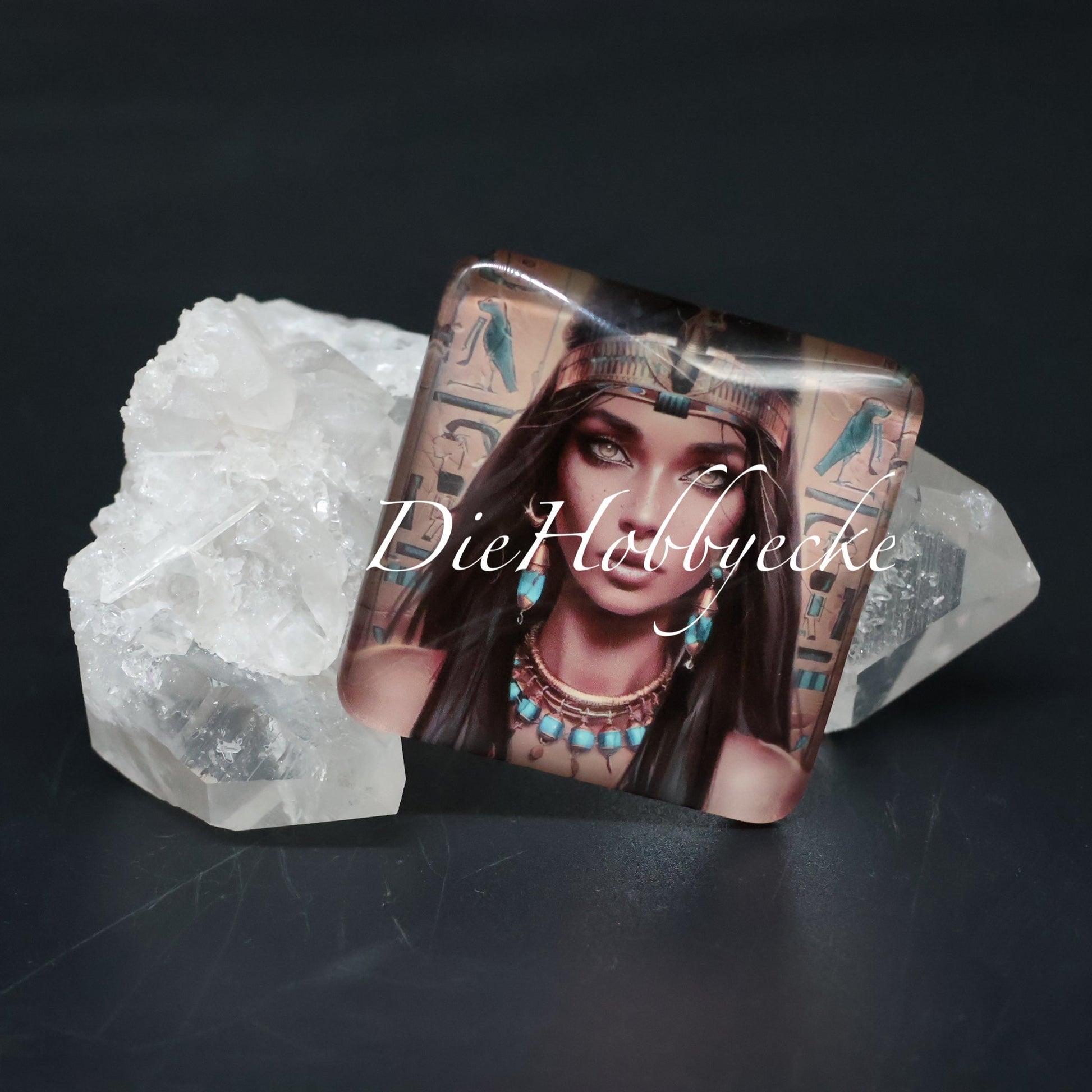 Diamond Painting Cover Minder Amunet, die ägyptische Schönheit