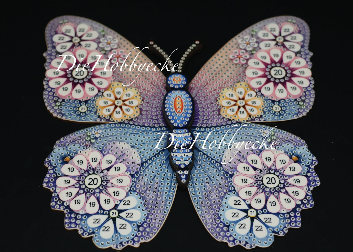 Diamond Painting 3 bunte Schmetterlinge auf Holz für Wand