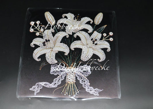 Diamond Painting Teilbild gold weißer Strauß Lilien